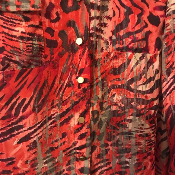 Rebecca Malone P Animal Print Button Down blouse - Picture 3 of 8